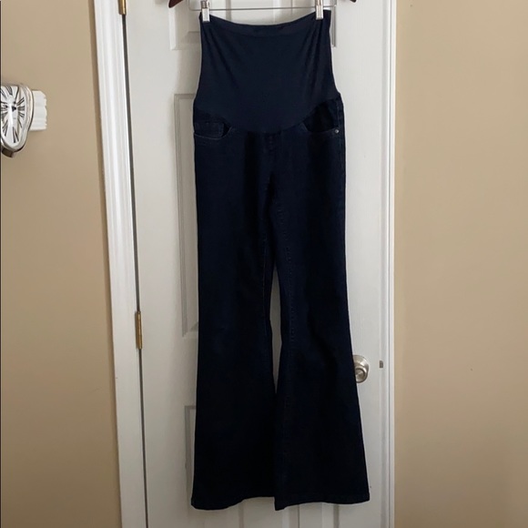 The Best Maternity Jeans Ever - Picture 1 of 2